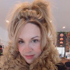 Meet your Posher, Amanda